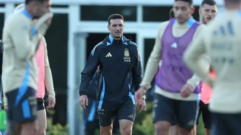 Scaloni, el que lleva la batuta del campeón del mundo.