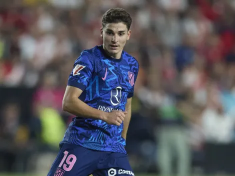 Los hinchas de Atlético de Madrid defendieron a Julián Álvarez y criticaron a Simeone