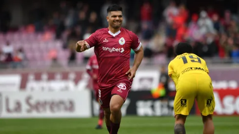 El delantero no para de romper redes en Chile.