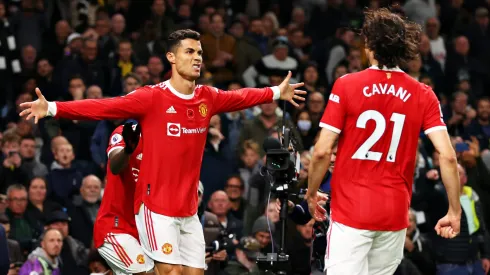 Edinson Cavani fue criticado en Inglaterra por no haber añadido a su ranking de genios del fútbol a Cristiano Ronaldo.