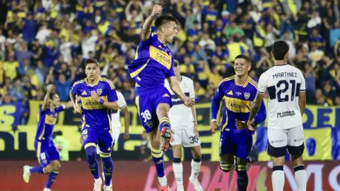 El festejo de Aarón Anselmino ante Gimnasia.