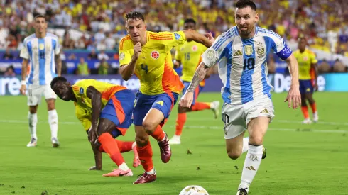 Argentina y Colombia lideran la tabla de las Eliminatorias.