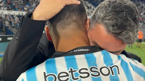 El abrazo entre Gallardo y Juanfer Quintero.