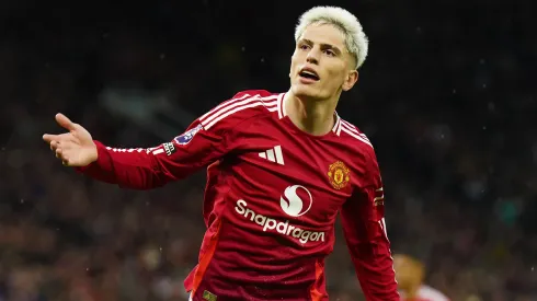 El histórico goleador de los Red Devils se rindió ante Garnacho