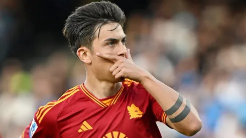 Paulo Dybala llegó a los 18 partidos con más de 45 minutos por lo que su contrato con la Roma se renovó hasta mediados del 2026.