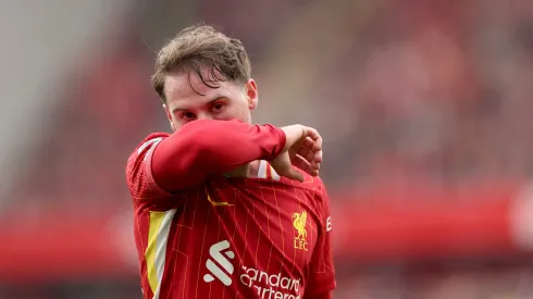 La reacción de Alexis Mac Allister al ser reemplazado en Liverpool ante PSG