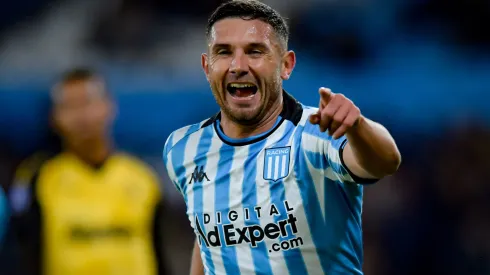 Maravilla Martínez se prepara para llevar a Racing Club a la gloria eterna.