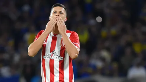 Estudiantes quiere hacerse fuerte en La Plata.