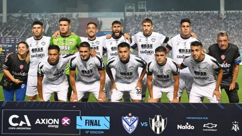 El campeón de la Copa Argentina 2024 va por la hazaña en la Copa Libertadores ante uno de los candidatos al título.