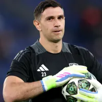 Así recibieron a Dibu Martínez en el Parque de los Príncipes para el PSG vs. Aston Villa por Champions League