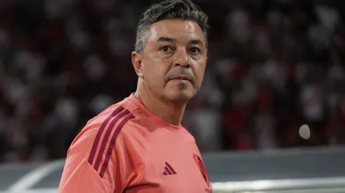 SANTIAGO DEL ESTERO, ARGENTINA – MARCH 19: Marcelo Gallardo head coach of River Plate looks on prior to the Copa Argentina 2025 match between River Plate and Club Ciudad de Bolivar at Estadio Unico Madre de Ciudades on March 19, 2025 in Santiago del Estero, Argentina. (Photo by Joaquín Camiletti/Getty Images)