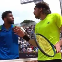 Los tuvieron que separar: tenso cruce en la red entre Tsitsipas y Fils en el Masters 1000 de Roma