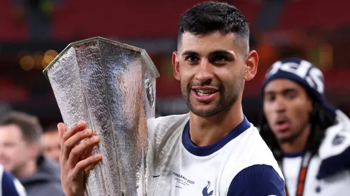 Cuti Romero, defensor de Tottenham.