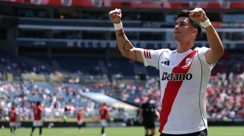 El festejo de Maximiliano Meza.