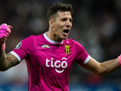 Surgió de River, fue papá por segunda vez y le puso a su hijo recién nacido la camiseta de Boca