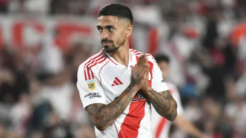 Manuel Lanzini con la camiseta de River.