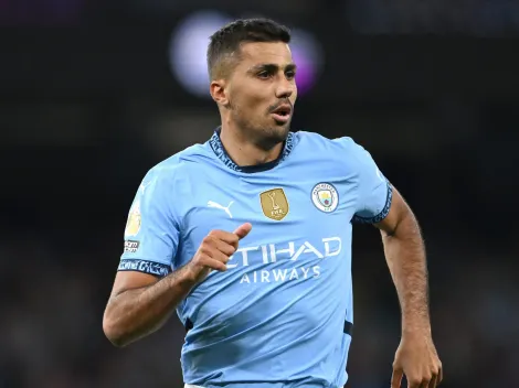 Ganó un Balón de Oro y es uno de los mejores jugadores del mundo, pero se defendió por el mal momento de su equipo: “No soy Messi”