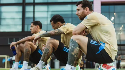 El equipo que conduce Lionel Scaloni continúa preparándose en Miami.