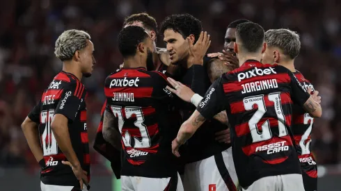 El plantel de Flamengo celebra un gol ante Fluminense.