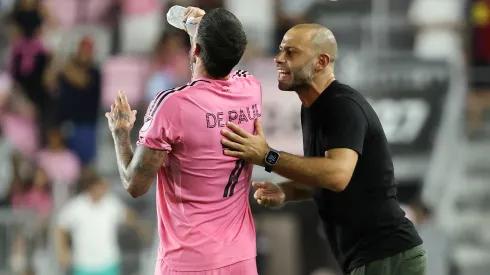 Rodrigo de Paul y Javier Mascherano, jugador y entrenador de Inter Miami.