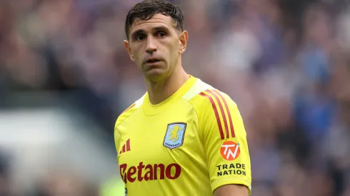 Dibu Martínez, arquero de Aston Villa.
