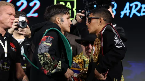 El estadounidense y el argentino tuvieron su cara a cara antes del combate de unificación de títulos mundiales.