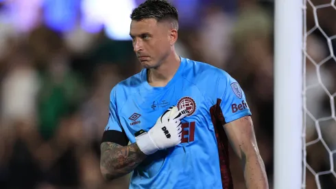 Nahuel Losada, arquero de Lanús y héroe para salir campeón de la Copa Sudamericana 2025.