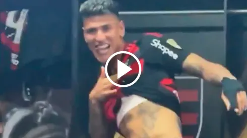 Jorge Carrascal celebra en el vestuario el título más importante de su carrera