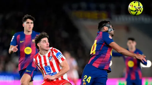 Julián Álvarez no tuvo una buena actuación frente a Barcelona.