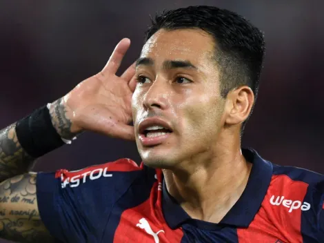 Surgió de Boca, llegó hasta Barcelona y en el tramo final de su carrera quieren hacerle un monumento en Paraguay