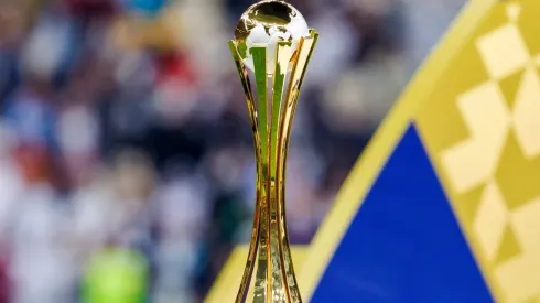 El trofeo de la Copa Intercontinental.