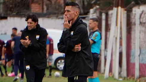 Cristian Tula, DT de Deportivo Armenio.