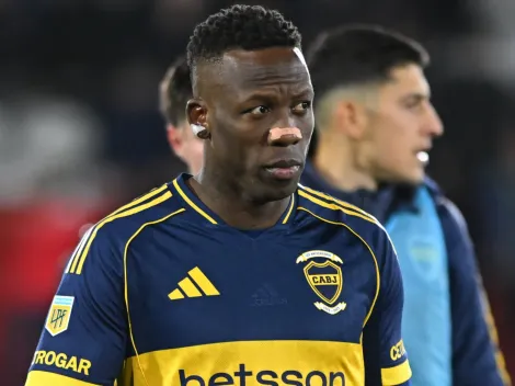 Advíncula se quedará en Boca para la temporada 2026