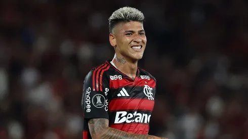 Tras 5 meses en Flamengo, un gigante de Europa ofrece 20 millones de euros por Jorge Carrascal