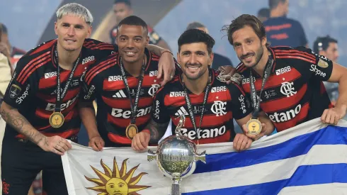 Los uruguayos campeones con Flamengo.