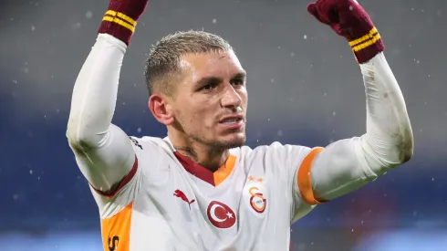 Lucas Torreira, mediocampista uruguayo de Galatasaray.