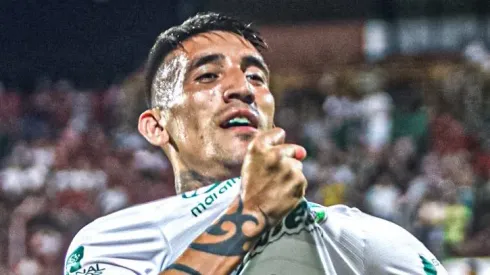 Desvinculado de Oriente Petrolero, Centu podría volver al fútbol argentino.