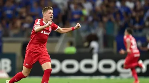 Reviravolta faz Bruno Fuchs ficar perto de deixar o Inter em 2020; zagueiro tem contrato até 2023