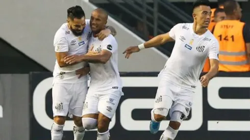 Jogador de R$ 9 milhões não engrena e deve deixar o Santos; Junior Barranquilla se interessa