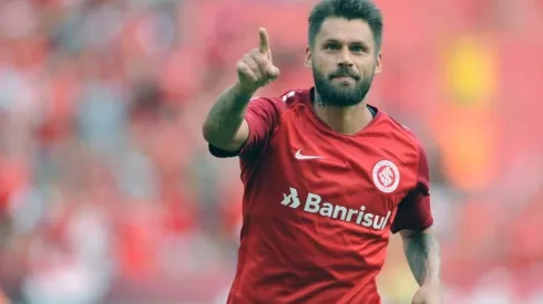 Ceará negocia com Rafael Sóbis