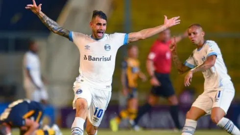 Site 'Lance' atualiza status da negociação entre Botafogo e Felipe Vizeu após reunião