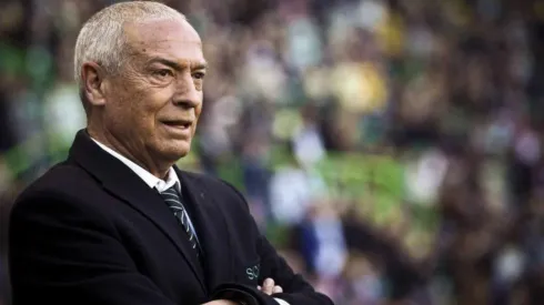 Jesualdo Ferreira desembarca no Brasil na terça-feira para comandar o Santos
