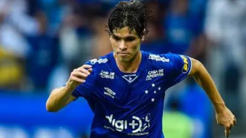 Inter poderá desistir de contratação do lateral Dodô