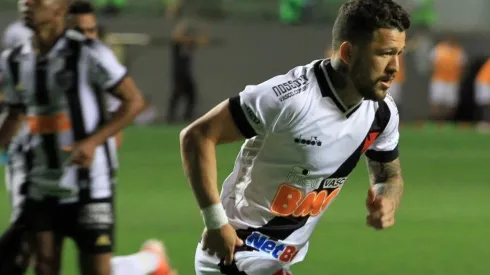 Bahia anuncia Rossi como quarto reforço