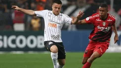 Preterido por Carille, Ramiro exalta trabalho de Tiago Nunes