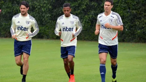 Medalhão do São Paulo recebe proposta milionária de time árabe