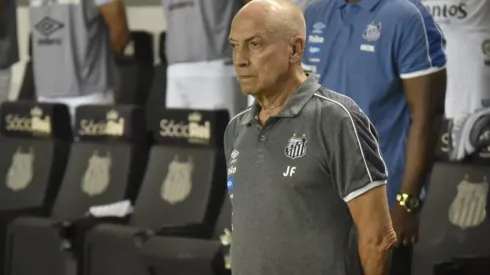 Jesualdo revela o que motivou mudança de posição de peça-chave no Santos
