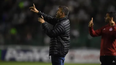 Coudet estreia com vitória e fala sobre reforços no Inter