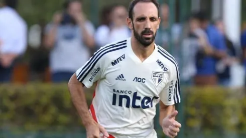 Juanfran faz revelações sobre polêmica envolvendo Arboleda