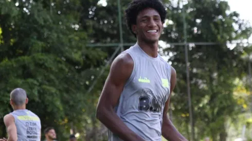 Vasco relaciona joia da base contra o Boavista